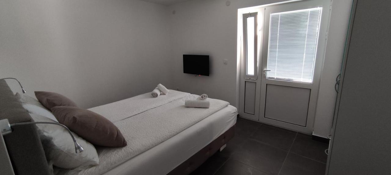 Zoran Apartments สเวติ สเตฟาน ภายนอก รูปภาพ